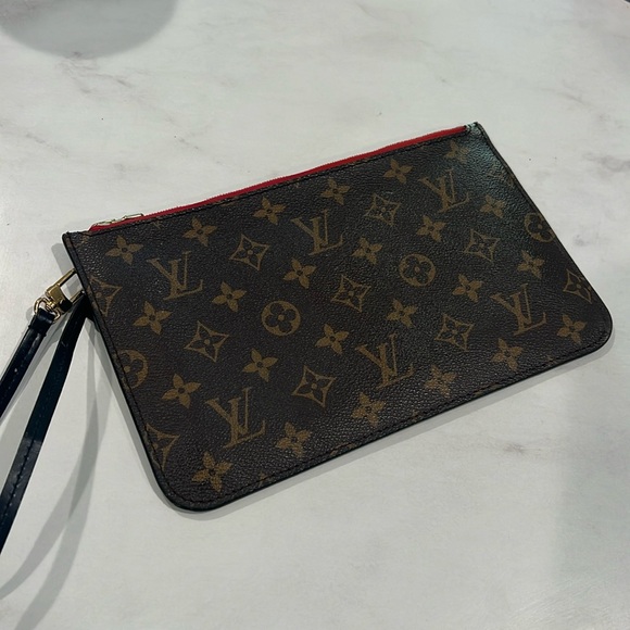 Neverfull Pouch MM/GM Size